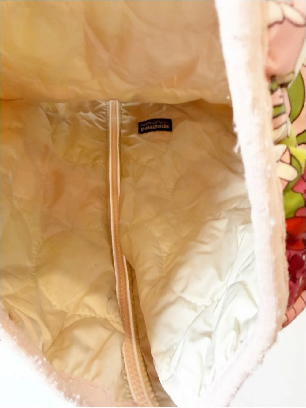 Patagonia | Girls' Reversible Puff Ball Down Jacket in Floral Cream